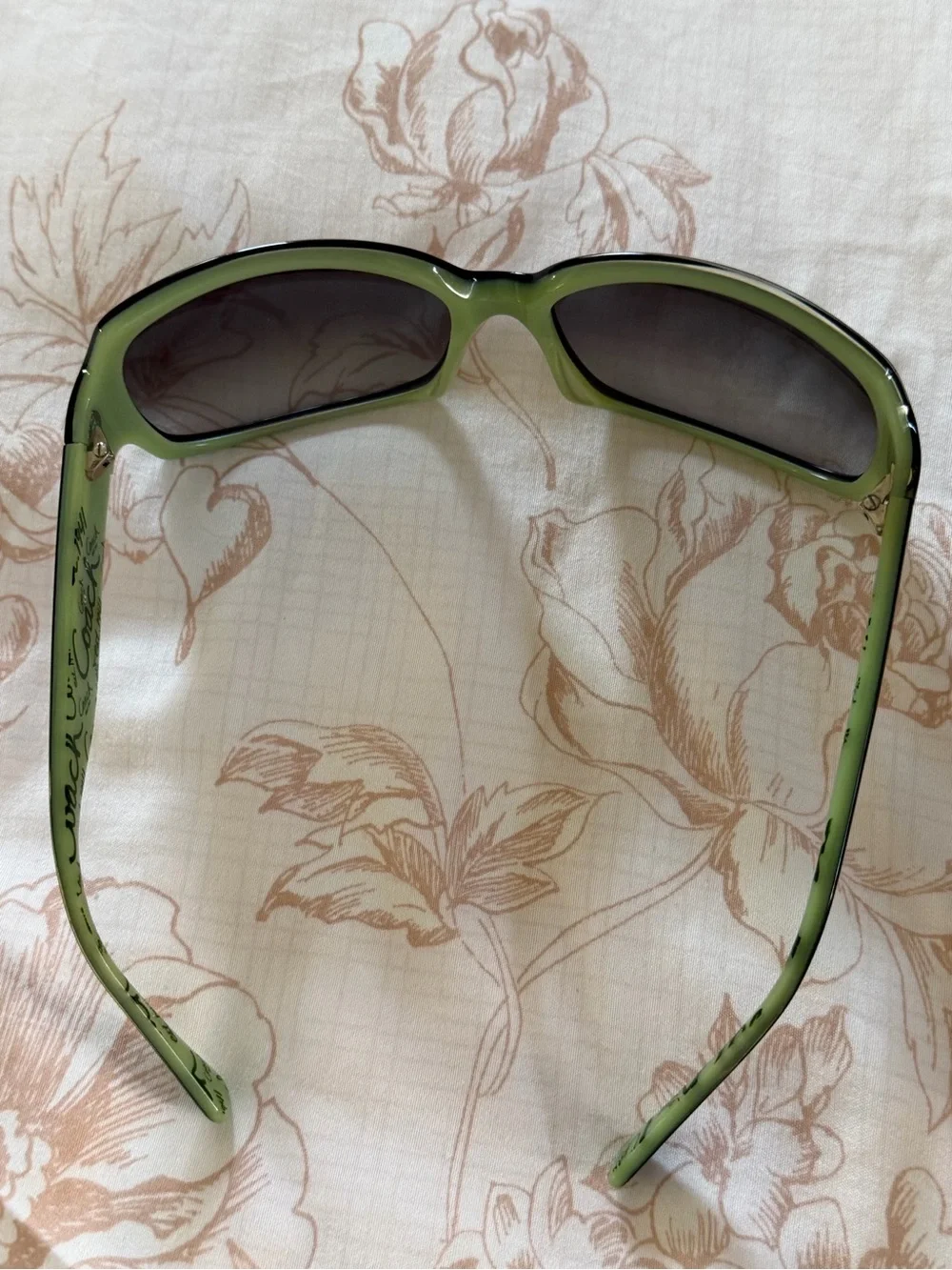 Authentic Coach Ginger Women's Black oversized Sunglasses S496